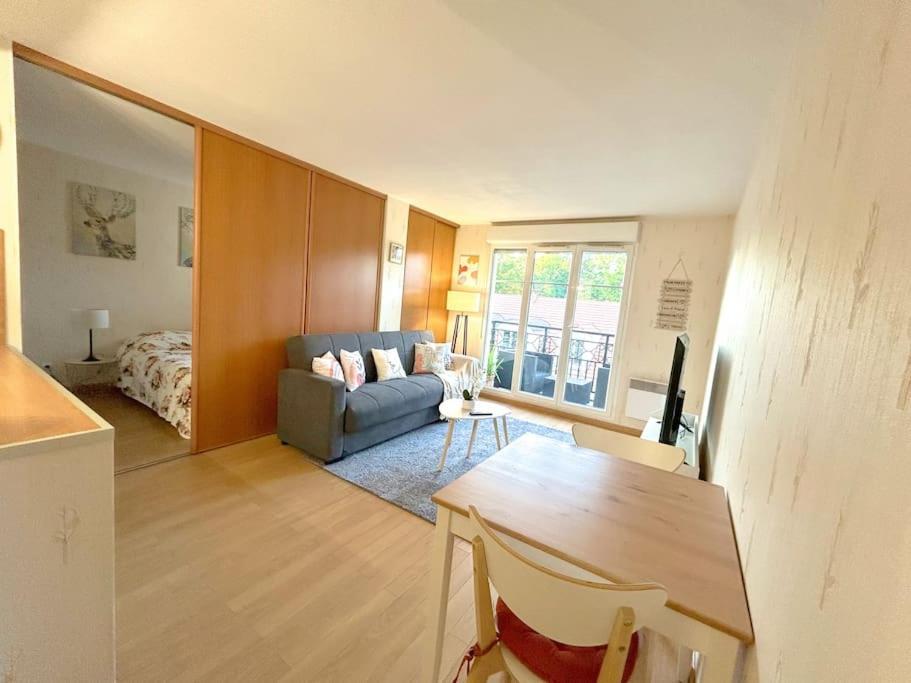 Charme & Confort T2 Lumineux Entre Paris And Apartment